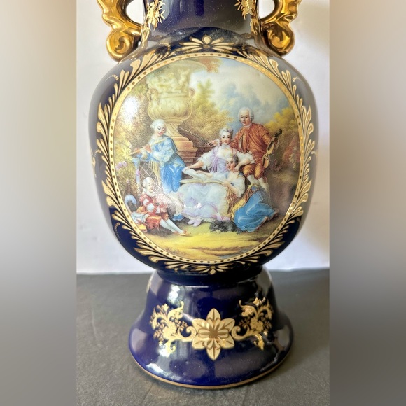 Vtg. Limoges France Cobalt Blue 24K Gold Footed Porcelain Large Full-Size Vase - Picture 4 of 11